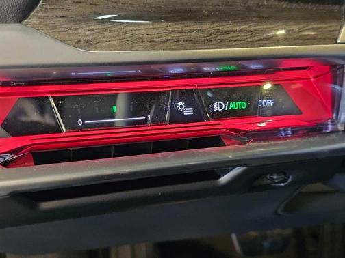 Black Sapphire Metallic 2025 BMW 760 xDrive