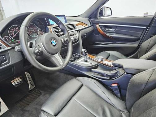 2018 BMW 330e iPerformance
