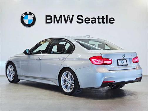 2018 BMW 330e iPerformance
