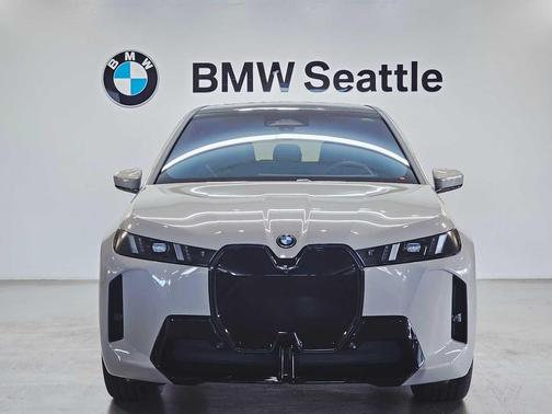 2026 BMW iX xDrive60