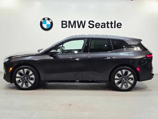 2026 BMW iX xDrive45