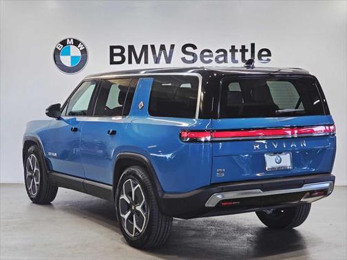 2024 Rivian R1S Adventure