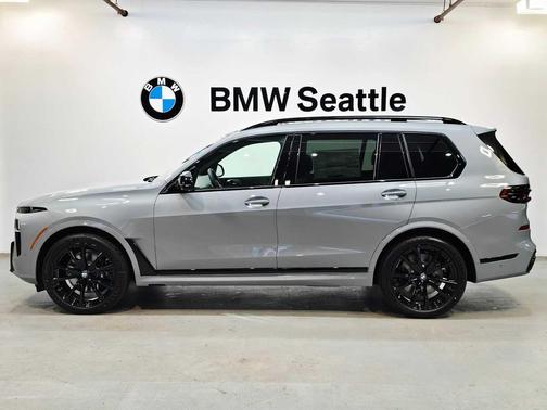 2026 BMW X7 M60i