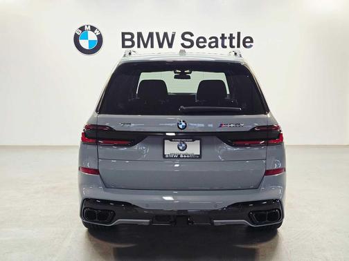2026 BMW X7 M60i