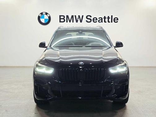 2022 BMW X5 M50i