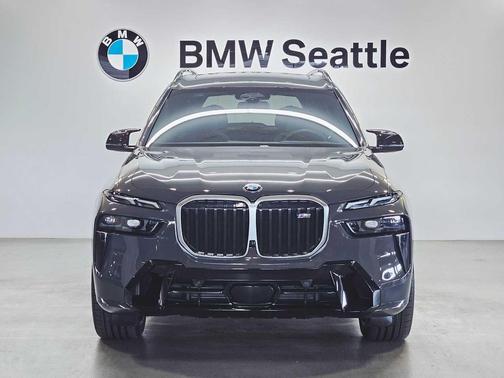 2024 BMW X7 M60i