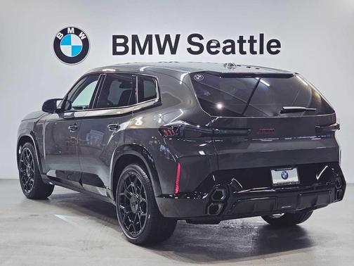 2026 BMW XM Label