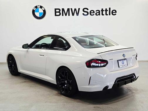 2026 BMW 230 i xDrive