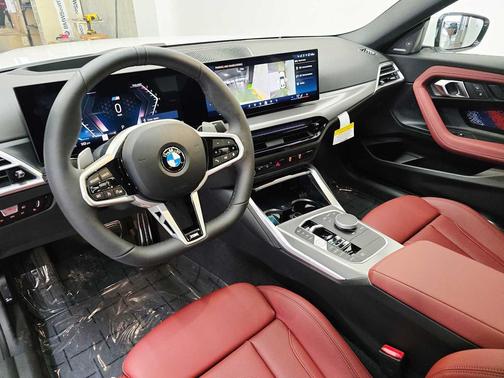 2026 BMW 230 i xDrive
