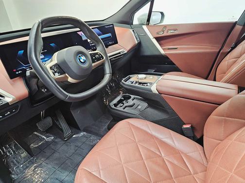 2024 BMW iX xDrive50