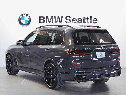 2026 BMW X7 M60i