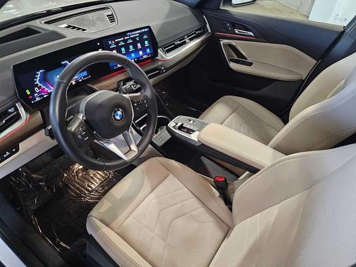 2025 BMW X1 xDrive28i