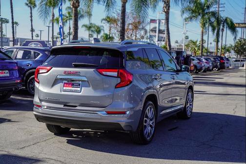 2024 GMC Terrain Denali