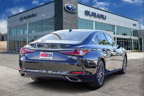 2022 Lexus ES 350 Base