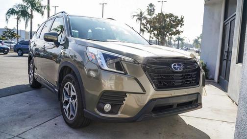 2023 Subaru Forester Premium