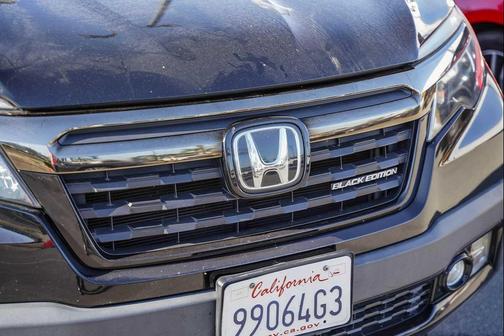 2017 Honda Ridgeline Black