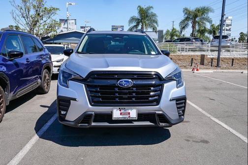 Ice Silver Metallic 2024 Subaru Ascent Onyx Edition 7-Passenger