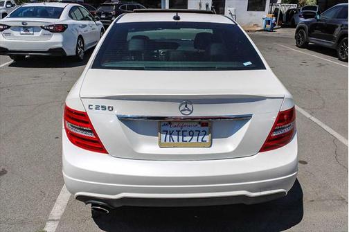 2014 Mercedes-Benz C-Class 4dr Sdn RWD