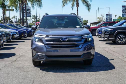 Magnetite Gray Metallic 2026 Subaru Forester Premium