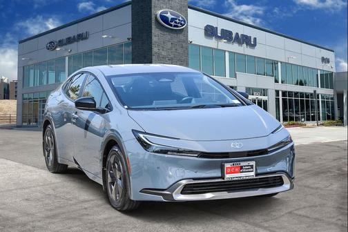 2024 Toyota Prius Prime SE