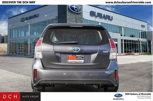 2017 Toyota Prius v Five