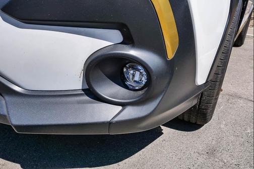 Crystal White Pearl 2025 Subaru Crosstrek Sport