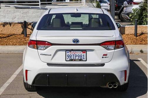 2025 Toyota Corolla Hybrid SE