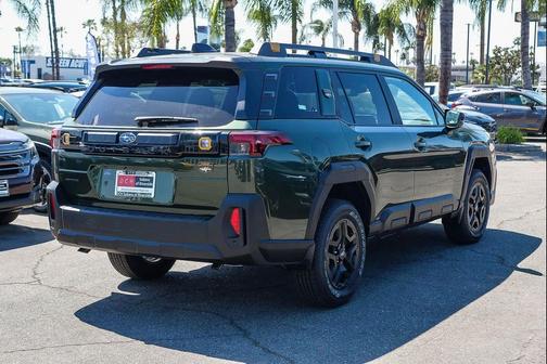 Deep Emerald Green Pearl 2026 Subaru Outback Wilderness