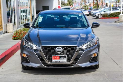 2021 Nissan Altima SR VC-Turbo FWD