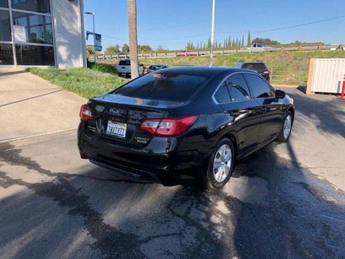 2017 Subaru Legacy Base