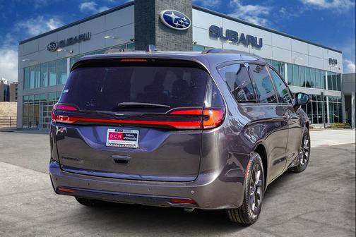 2021 Chrysler Pacifica Touring