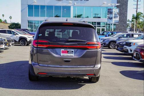2021 Chrysler Pacifica Touring