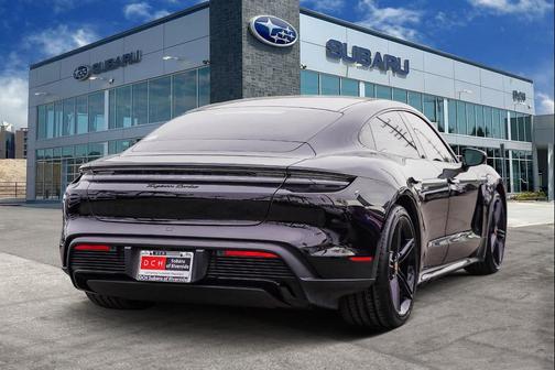 2021 Porsche Taycan Turbo