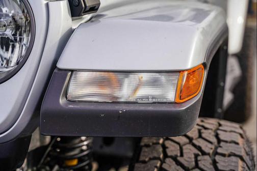 2024 Jeep Gladiator Sport S