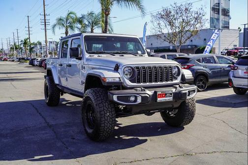 2024 Jeep Gladiator Sport S