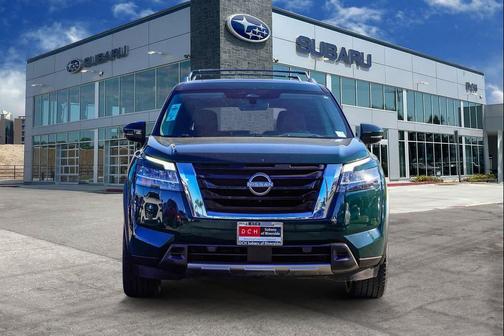 2023 Nissan Pathfinder Platinum FWD