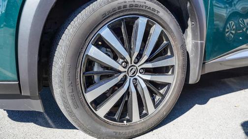 2023 Nissan Pathfinder Platinum FWD