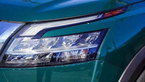 2023 Nissan Pathfinder Platinum FWD