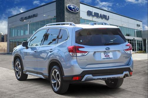 2023 Subaru Forester Touring