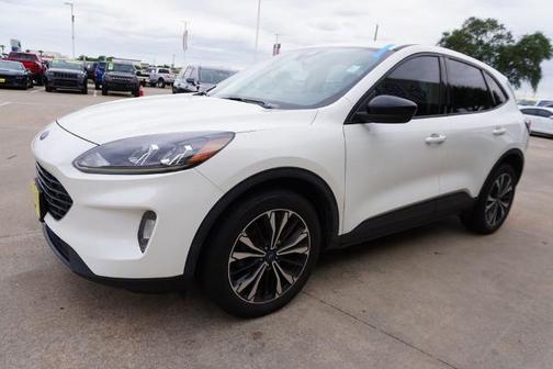 STAR WHITE METALLIC TRI-COA 2022 Ford Escape SEL