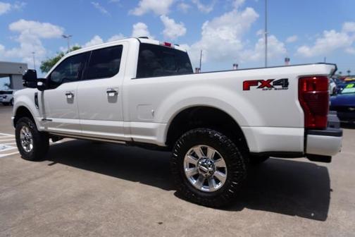 2022 Ford F-250 PLATINUM