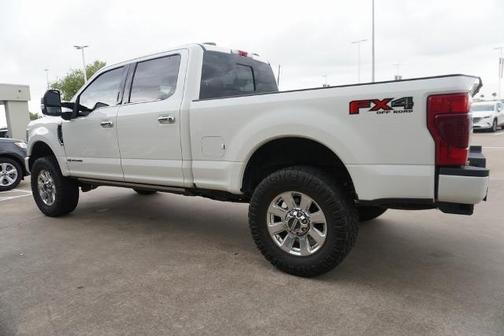 2022 Ford F-250 PLATINUM