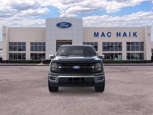 Agate Black Metallic 2026 Ford F-150 XLT