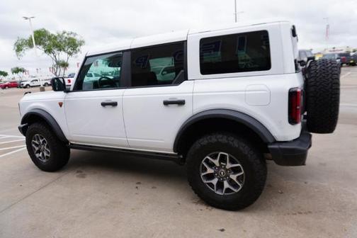 OXFORD WHITE 2025 Ford Bronco BADLANDS