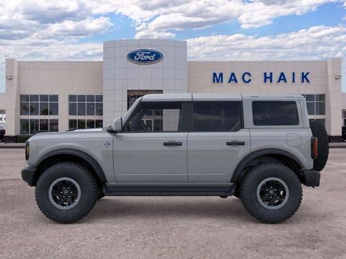 Avalanche Gray 2026 Ford Bronco Outer Banks