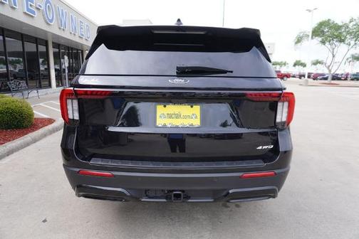 AGATE BLACK METALLIC 2025 Ford Explorer ST-LINE