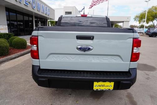 2022 Ford Maverick XL