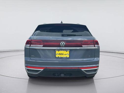 Pure Gray 2024 Volkswagen Atlas Cross Sport 2.0T SEL