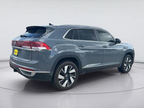 Pure Gray 2024 Volkswagen Atlas Cross Sport 2.0T SEL