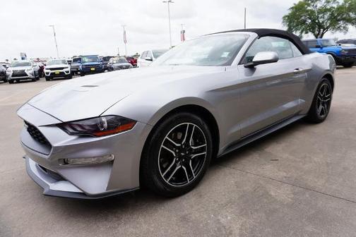 2022 Ford Mustang ECOBOOST PREMIUM